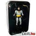 18cm-es Batman figura - Caped Crusader 60s retro megjelenéssel, fém díszdobozos ajándékcsomagolásban