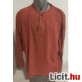 Eladó Bordós színű pamut hosszú ujjú gombos férfi felső.