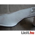 Női 39-es fehér magassarkú alkalmi cipő / szandál