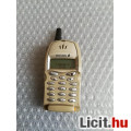 Eladó Ericsson t20 telefon eladó , hibás és sérült állapotban ,telekomos.