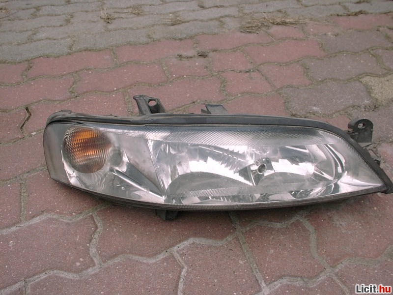 Licit Hu Opel Vectra B Jobb Fenyszoro Lampa Az Ingyenes Aukcios
