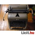 "Ideál" márkájú retro írógép a 60-as évekből
