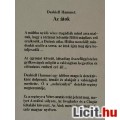 D. Hammet - Az átok